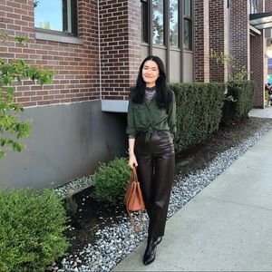 Meet your Posher, Sharlyn